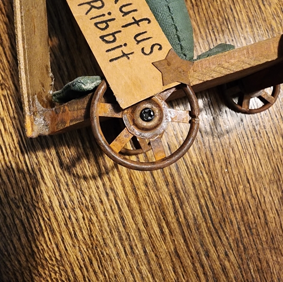 Rufus Ribbit - Picture 6 of 9